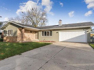 3000 28th Ave, Marion, IA 52302