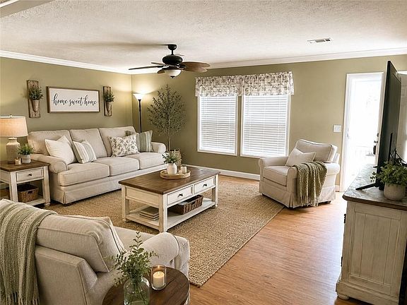 3rd image of 267 Rushs Ln
