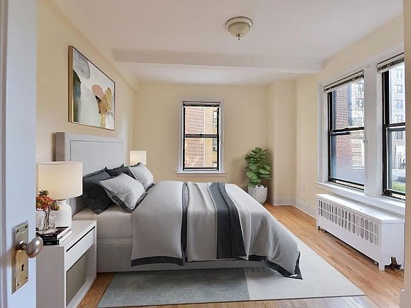 3rd image of 40 W 72nd St APT 83