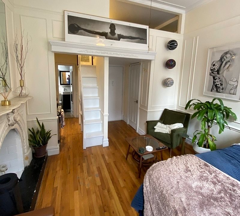 1st image of 400 W 22nd St APT 2F