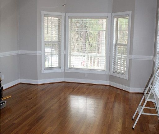 4th image of 573 Porter Rd