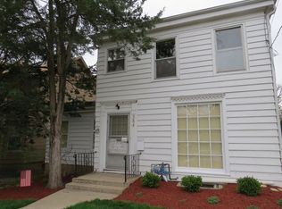 384 E Chicago St, Elgin, IL 60120