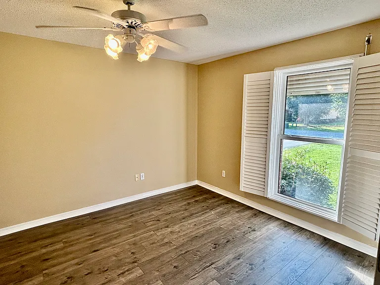 640 Wedgewood Dr — Photo 18