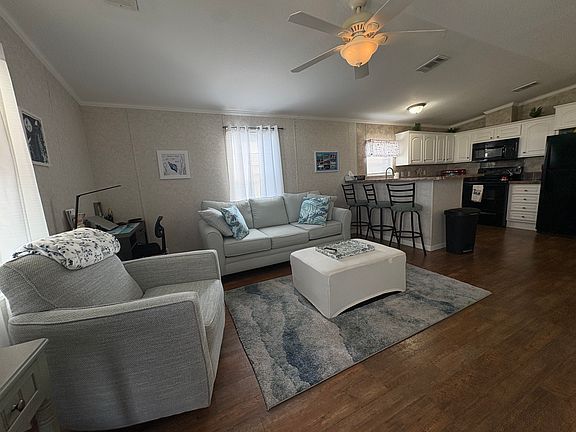 2nd image of 56 Moonwind Dr #56