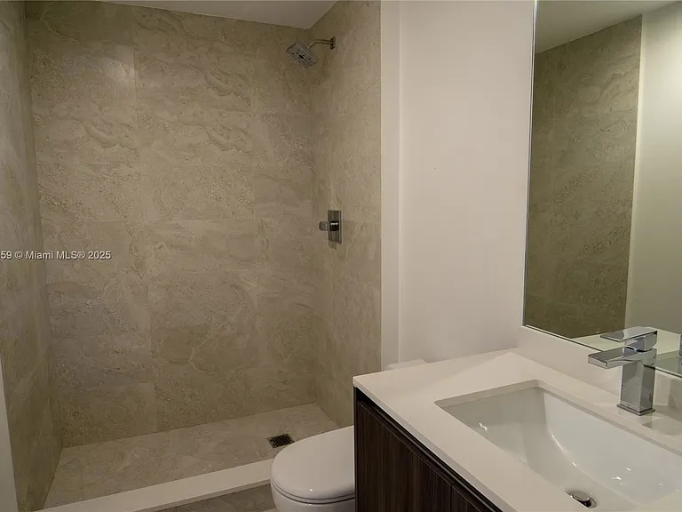 488 NE 18th St #1809 — Photo 12