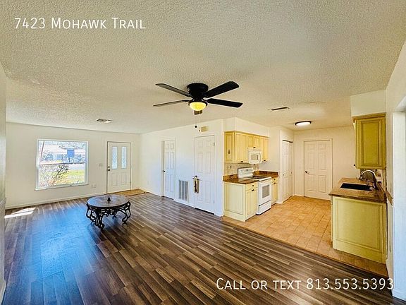 3rd image of 7423 Mohawk Trl