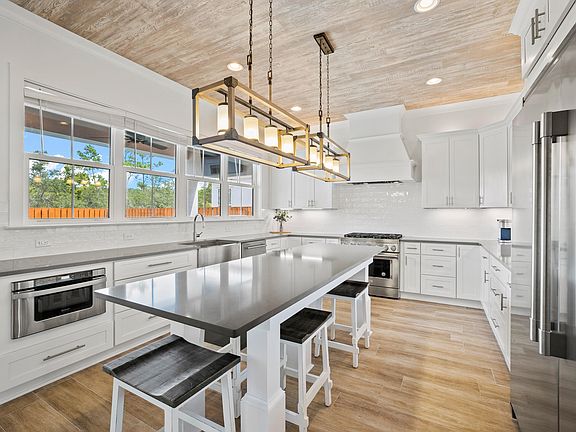 2nd image of 58 Carefree Ln W