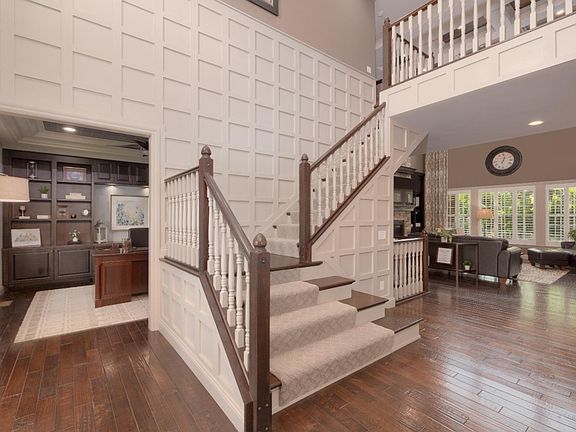 4th image of 6039 Winding Creek Blvd