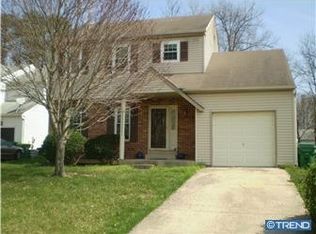 6 Jonathan Dr, Newark, DE 19702