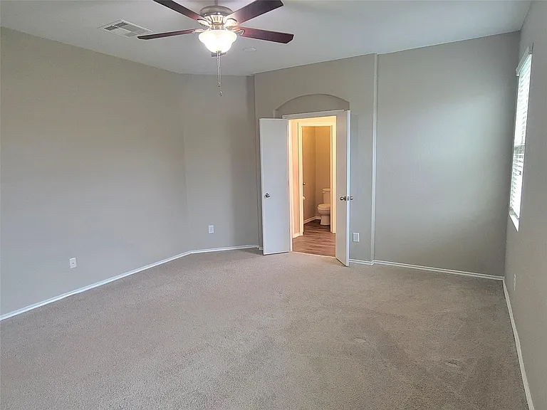 5426 Floral Valley Ln — Photo 11