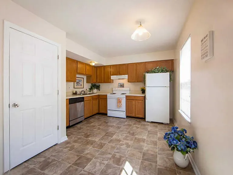 511 Ridgefield Ave — Photo 4