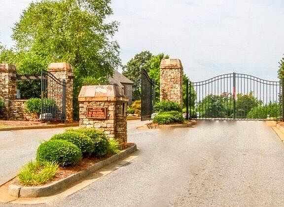 4th image of 145 Reserve Dr