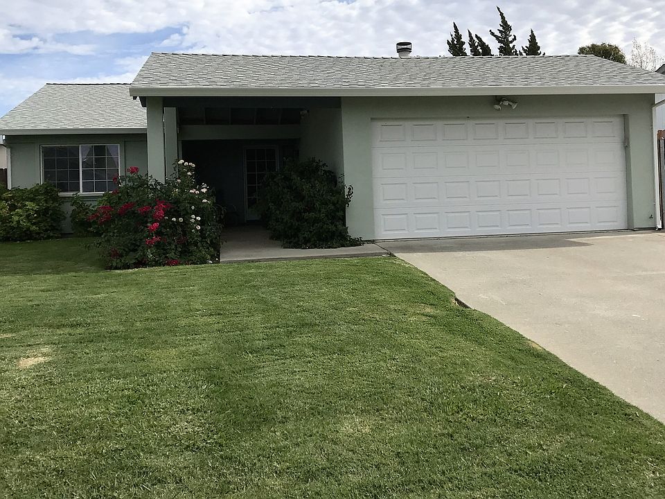 1st image of 2535 Betty Way