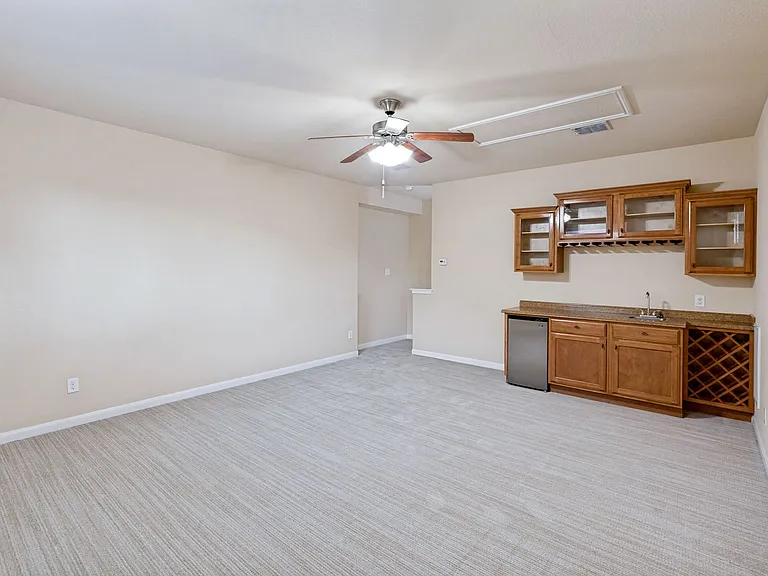 23214 Crest View Way — Photo 11