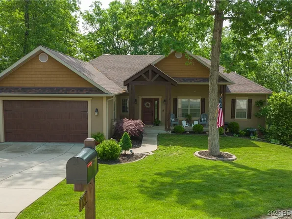 127 Arrowhead Dr, Lake Ozark, MO 65049