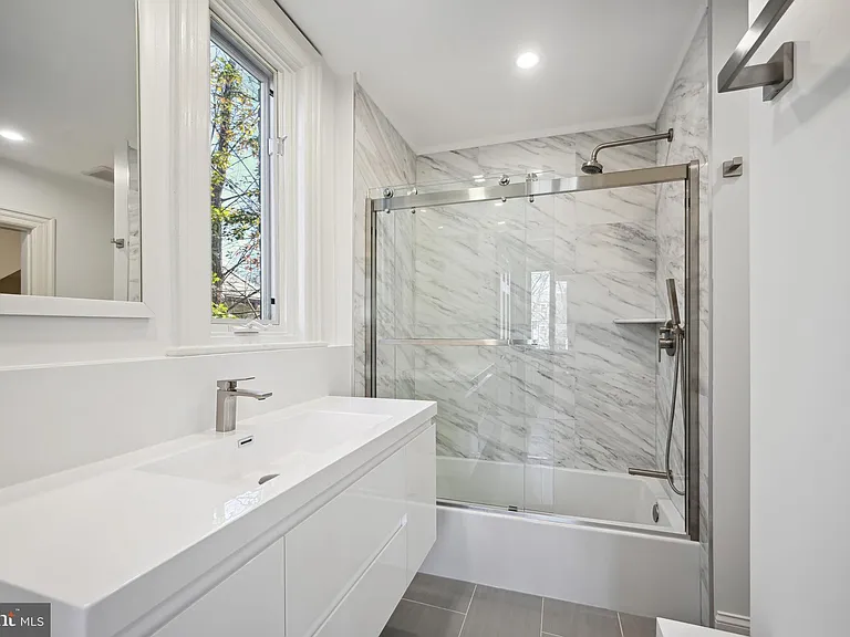 3216 Klingle Rd NW — Photo 11