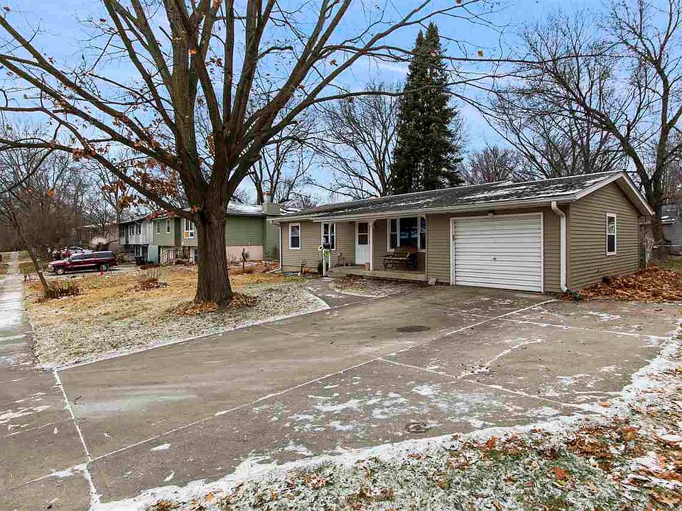 3010 Radcliffe Ave, Iowa City, IA 52245 Zillow