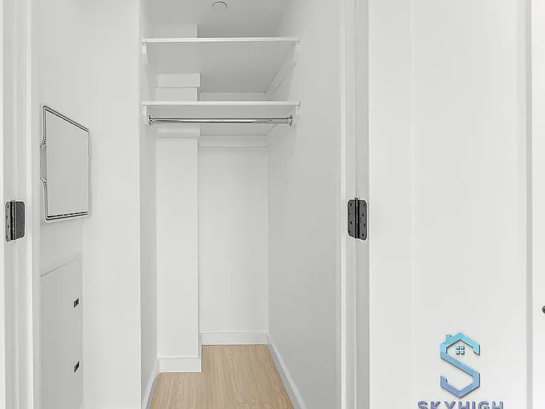 851 Lexington Ave #5E — Photo 8