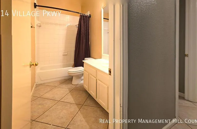 2514 Village Pkwy — Photo 5