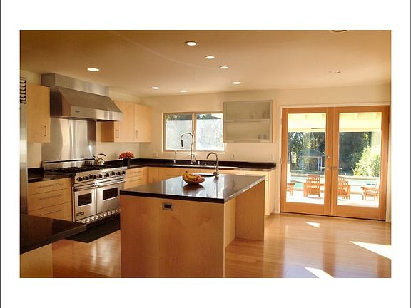 2nd image of 1548 E Altadena Dr