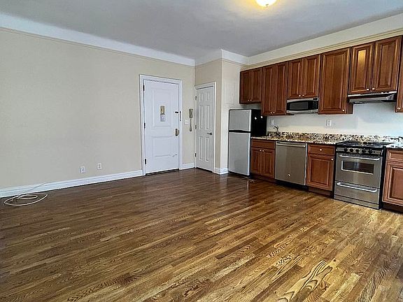 3rd image of 2350 Broadway #1201A
