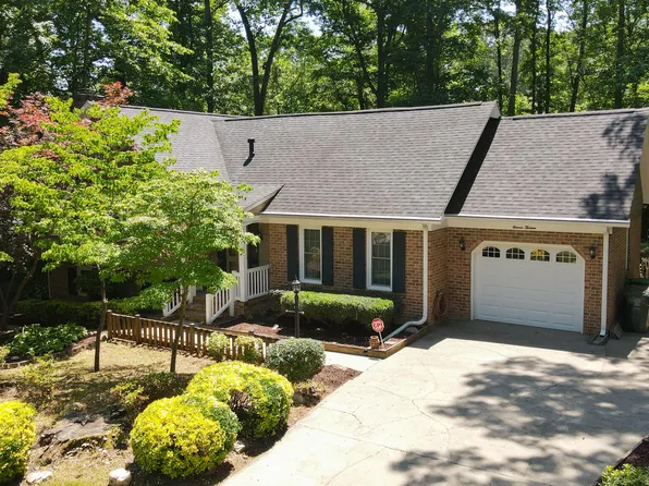1113 Ashford Ln, Cary, NC 27511