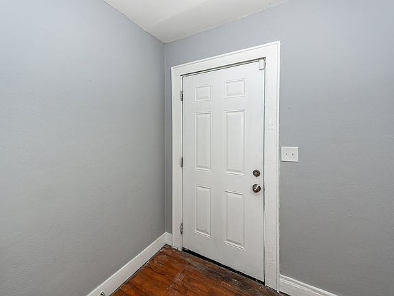 2nd image of 2617 Wye Ln