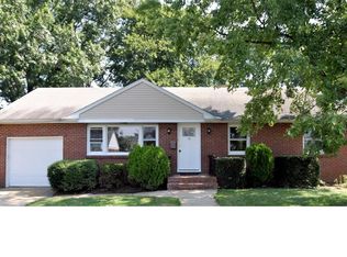 12 Coral Dr, Hamilton, NJ 08619