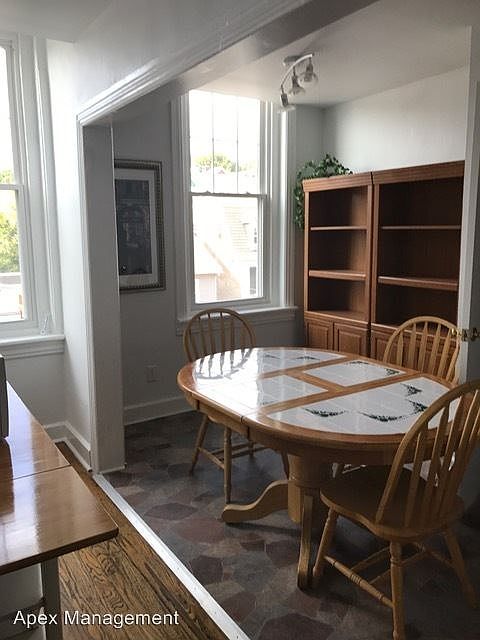 1st image of 415 Wyandotte St