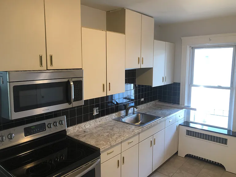 68 Calder St #2 — Photo 5