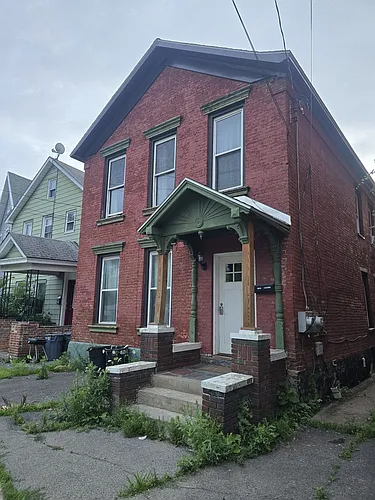 317 Front St Photo 1