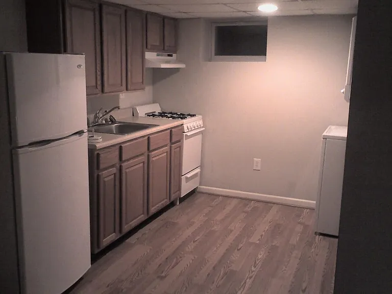1227 Stevens Ave — Photo 5