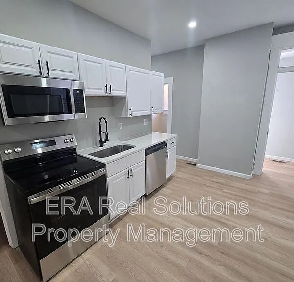 732 S Ohio Ave — Photo 4