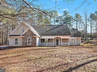 234 Lake Chase Dr N, Griffin, GA 30224