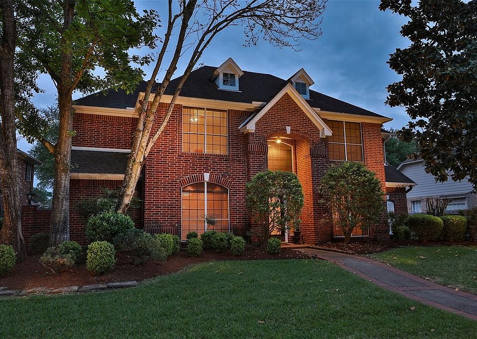 DAVID WEEKLEY FOUR BEDROOM HOME