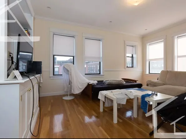 77 Quint Ave, Allston, MA