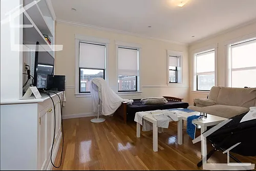 74 Quint Ave #22 Photo 1