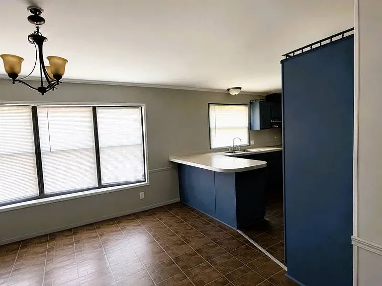 1801 Davis St #330 — Photo 3