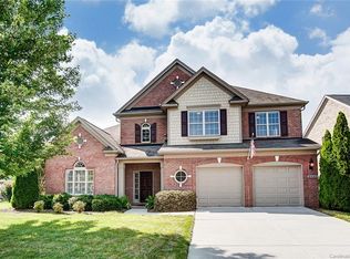 8405 Fairgreen Ave, Waxhaw, NC 28173