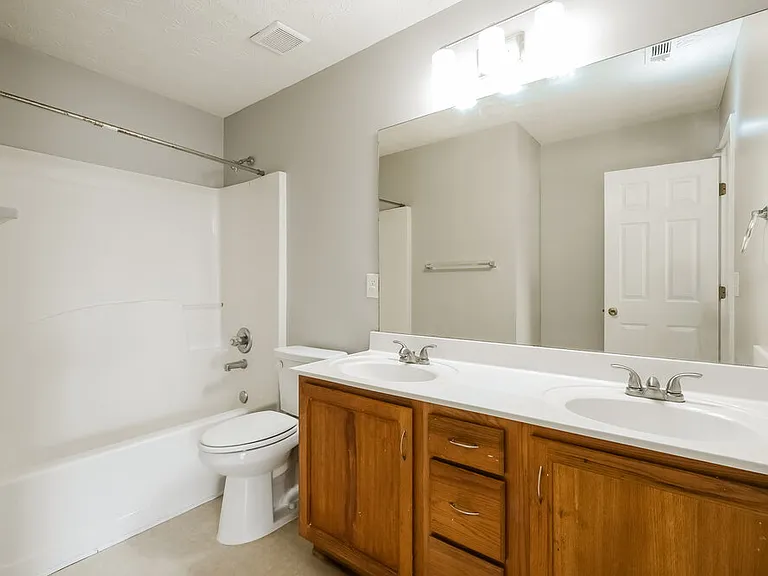 6739 Island Pointe Dr — Photo 16