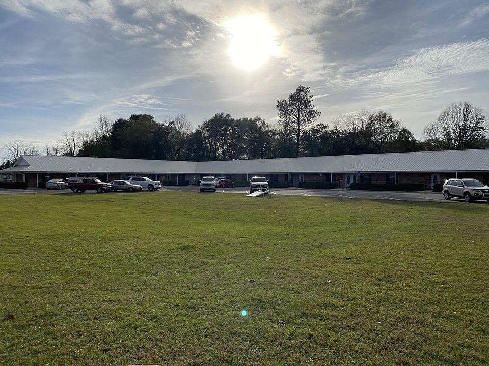 1st image of 916 N Ferdon Blvd