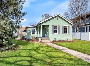 330 E Main St, Morris, IL 60450