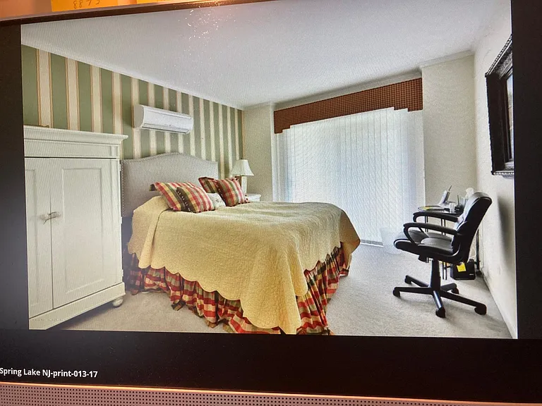 Linden Ct — Photo 16