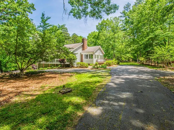 429 Buckhorn Tavern Rd, Dahlonega, GA 30533