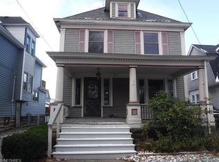 1294 Belle Ave, Lakewood, OH