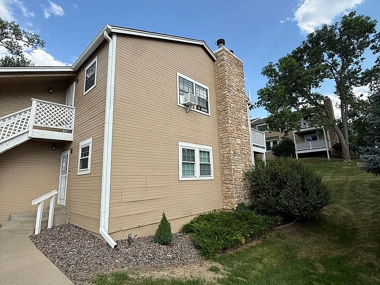 350 S Estes St #B — Photo 30