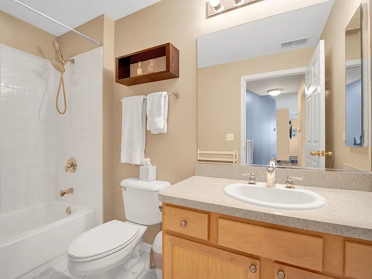 343 W Old Town Ct #504 — Photo 13