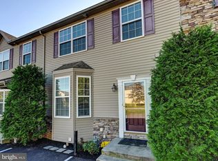 653 Sunglow Dr, Shrewsbury, PA 17361