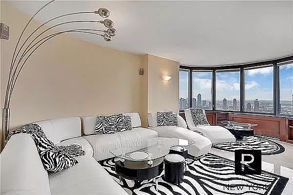 1st image of 330 E 38th St APT 40K