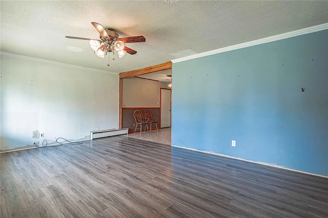 2 bed, 1.0 bath, 1196 sqft, $2,400 — Photo 3